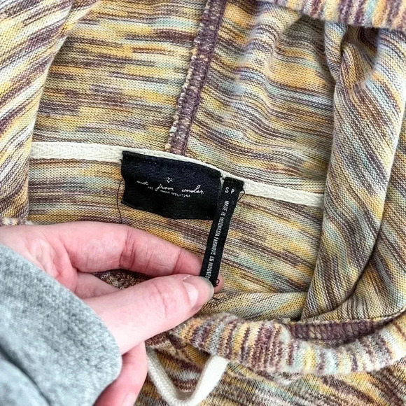 𝅺urban Outfitters - Out From Under Cropped Hoodie Pullover - Picture 4 of 5